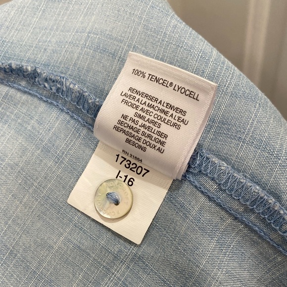 Foxcroft Cici smooth Tencel Lyocell chambray Tunic Shirt size 8 - Picture 7 of 7